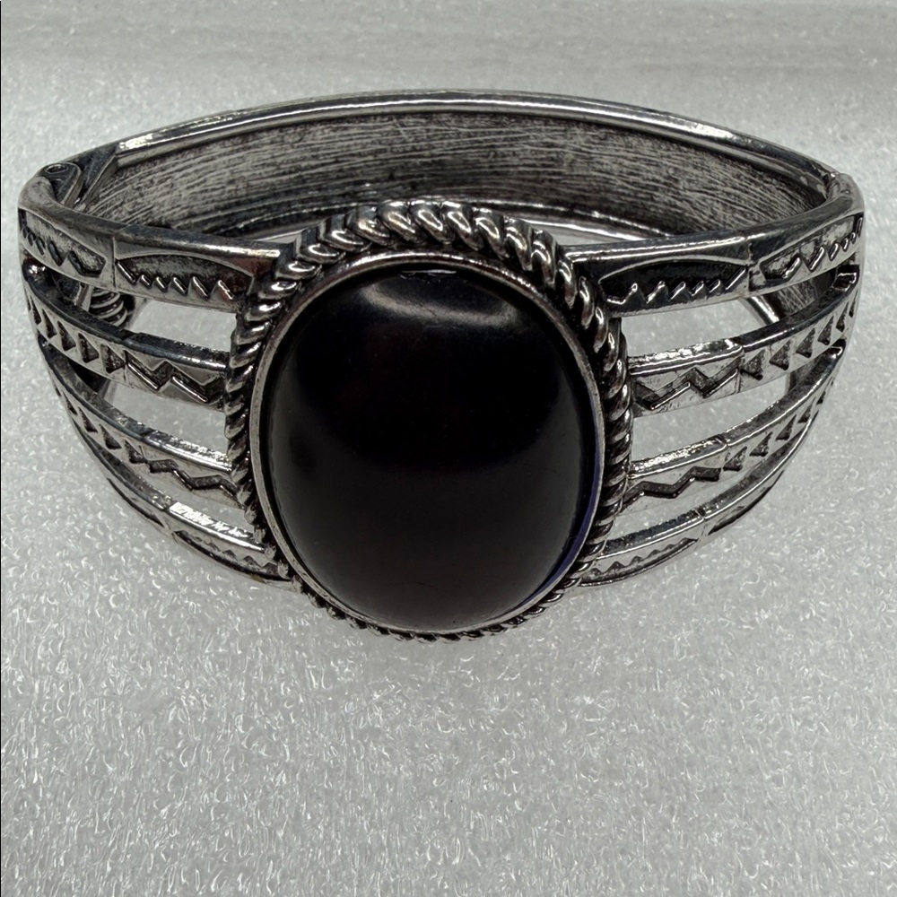Southwestern Onyx Stone Bangle Bracelet